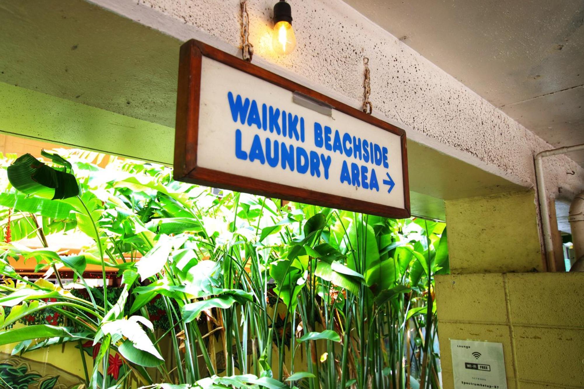 Waikiki Beachside Hostel Honolulu Exterior photo